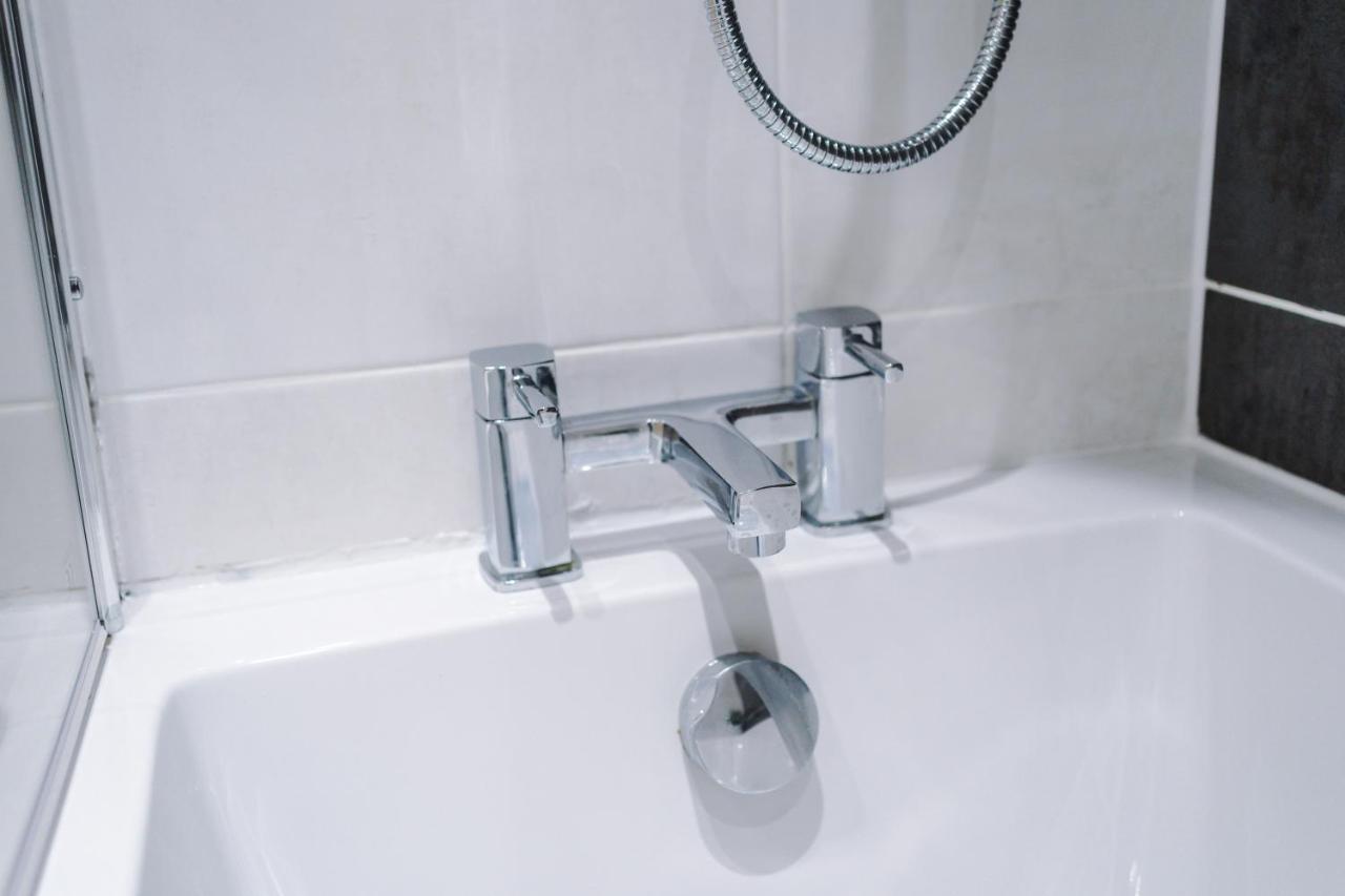 ✰Onpoint - Modern 2 Bed Apartment Close To Centre✰ Leeds  Eksteriør bilde